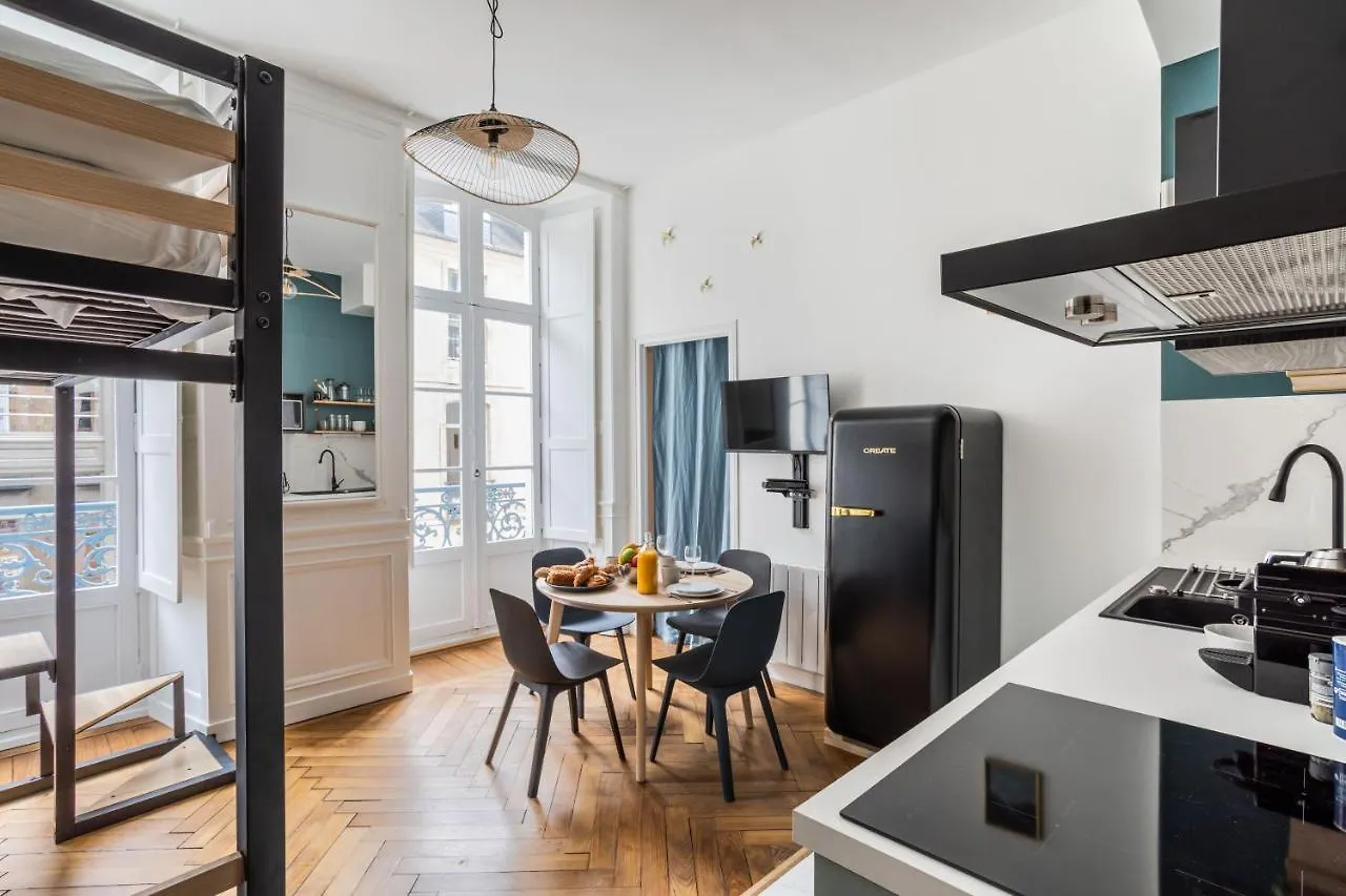 Gloire - Petit Cocon Dans Le Coeur Historique De Rennes Apartment 0*,  France